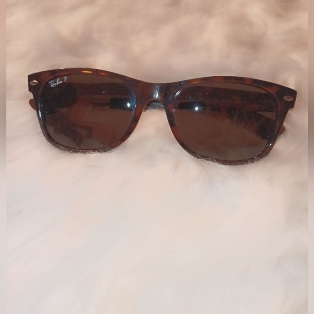 Ray-Ban new wayfarer rb2132
